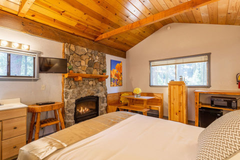 Pinecrest Chalet 